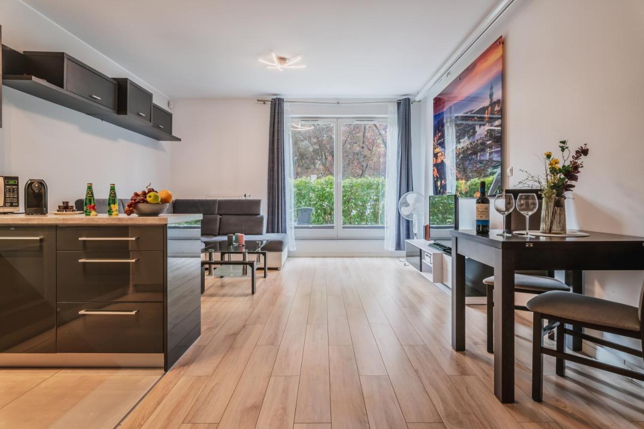 Apartwro - Przestronny Apartament Z Tarasem 5 Min Od Rynku Garaż Projektor Wrocław